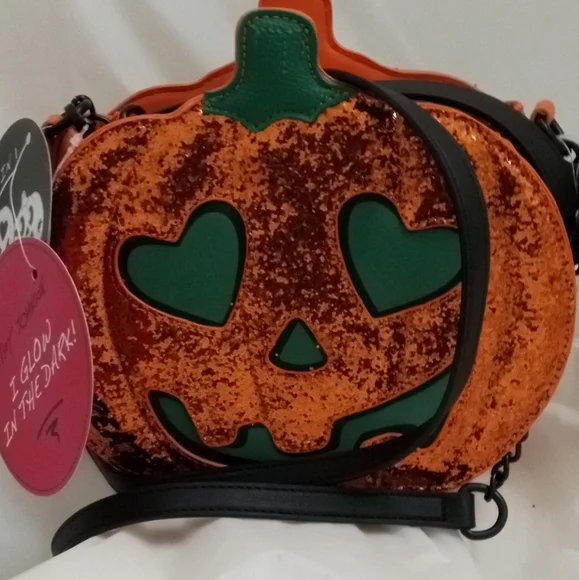 Betsey Johnson Glittery Jack-o'-Lantern's Two Faces Trick or Treat Spider Bag - Picture 16 of 16